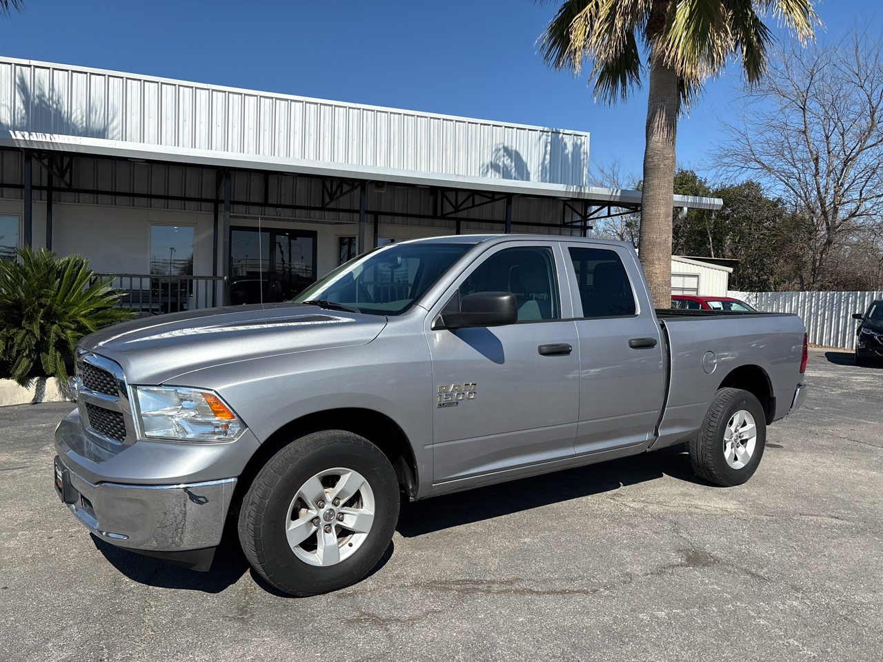RAM 1500 Classic Tradesman 4x2 Quad Cab 6'4" Box 2019