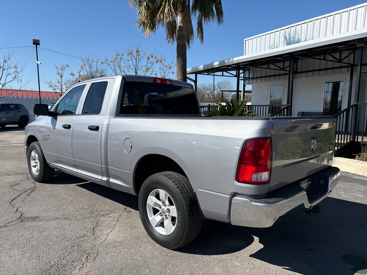 RAM 1500 Classic Tradesman 4x2 Quad Cab 6'4" Box 2019