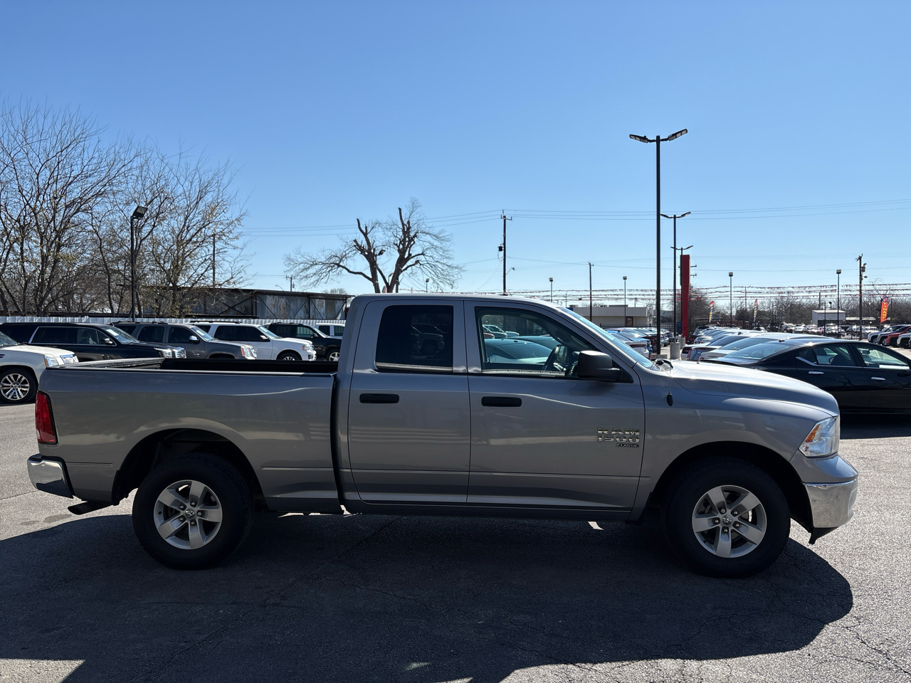 RAM 1500 Classic Tradesman 4x2 Quad Cab 6'4" Box 2019