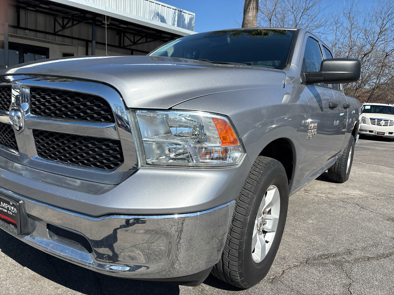 RAM 1500 Classic Tradesman 4x2 Quad Cab 6'4" Box 2019