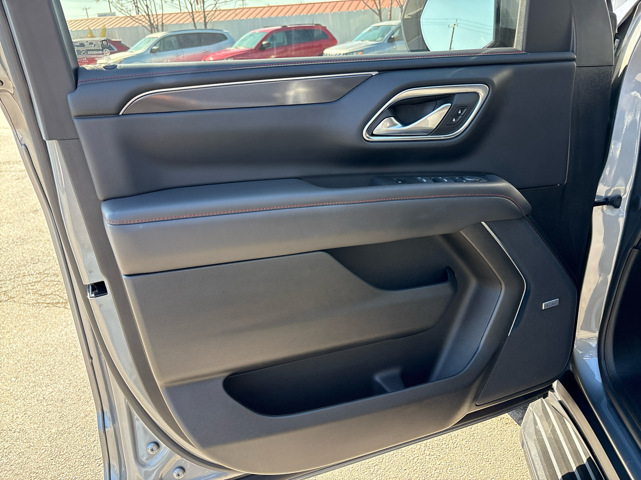 Chevrolet Tahoe 4WD 4dr RST 2022