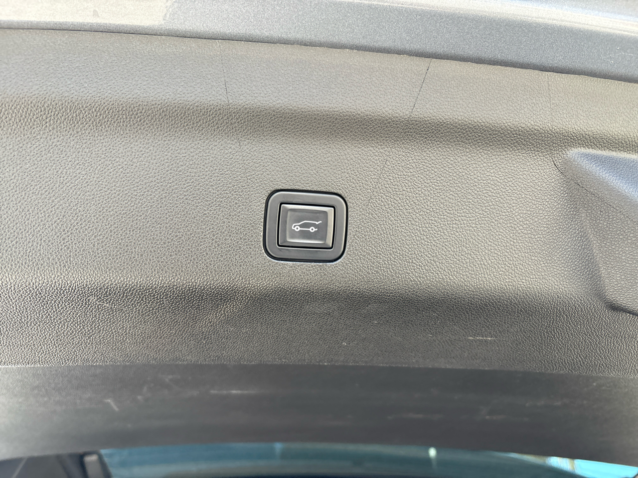 Chevrolet Tahoe 4WD 4dr RST 2022