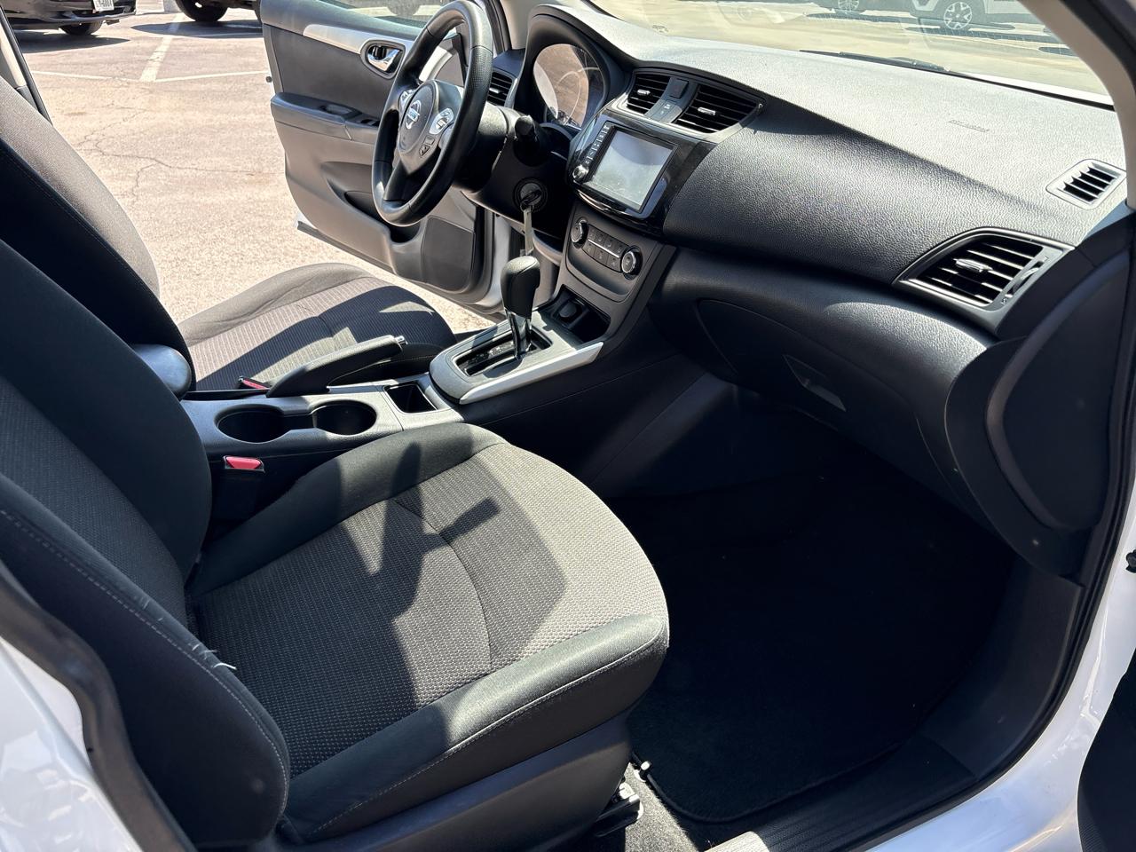 Nissan Sentra S CVT 2019