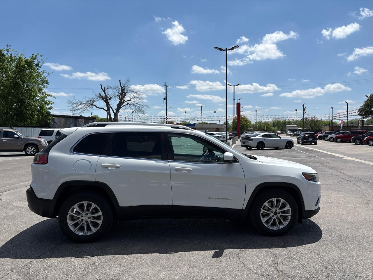 Jeep Cherokee Latitude FWD 2019