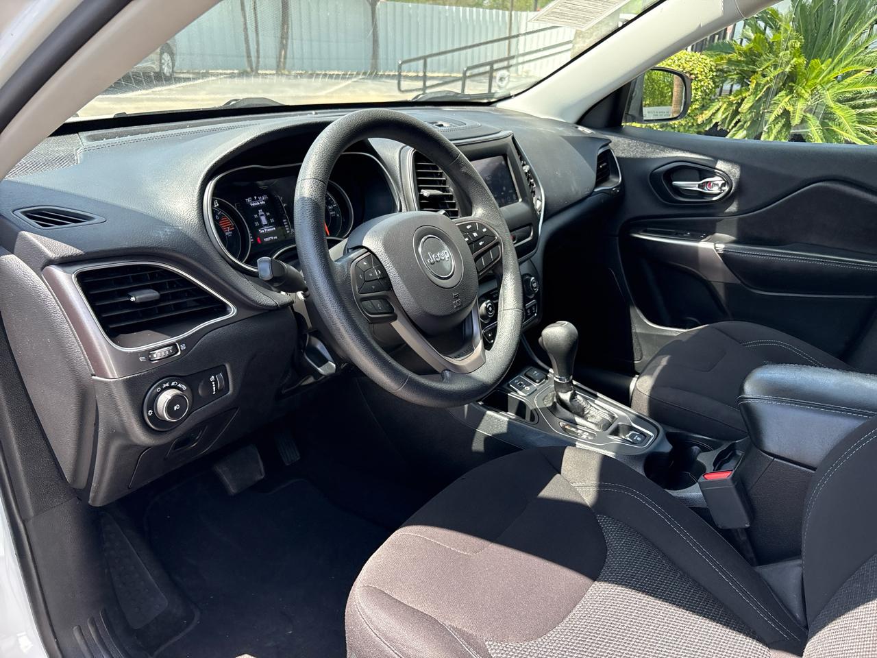 Jeep Cherokee Latitude FWD 2019