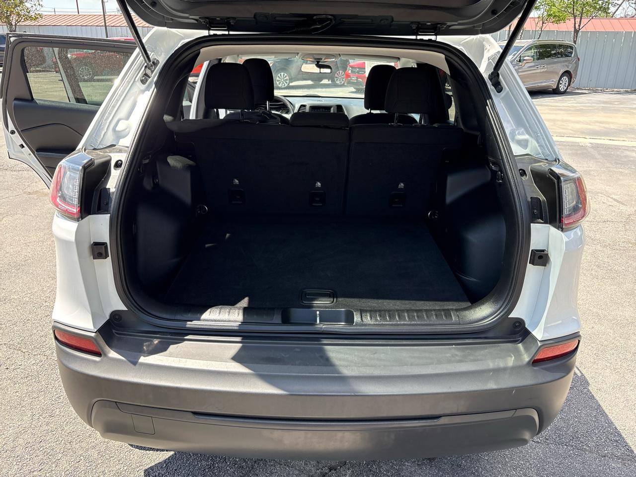 Jeep Cherokee Latitude FWD 2019