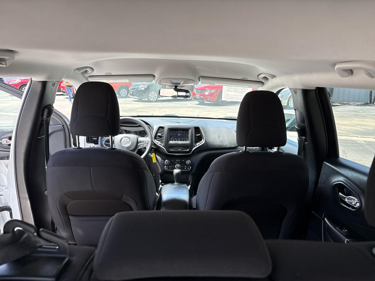 Jeep Cherokee Latitude FWD 2019