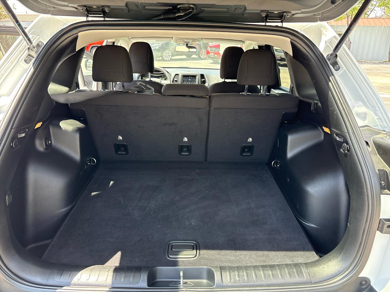 Jeep Cherokee Latitude FWD 2019