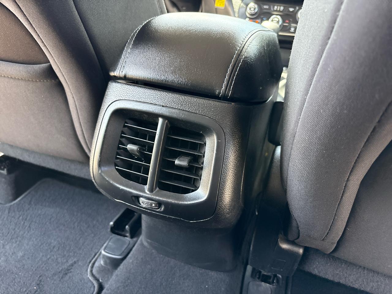 Jeep Cherokee Latitude FWD 2019