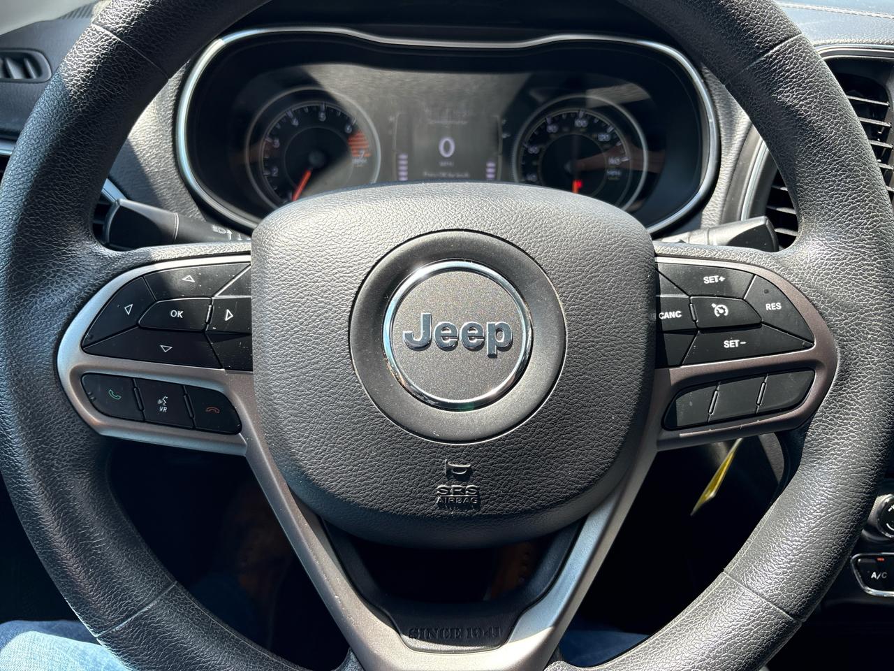 Jeep Cherokee Latitude FWD 2019