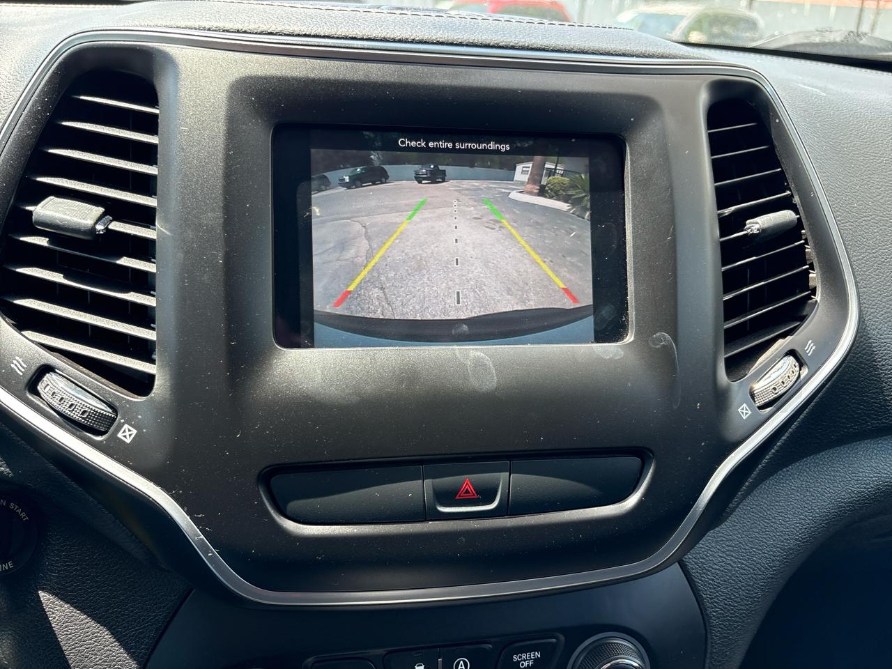 Jeep Cherokee Latitude FWD 2019