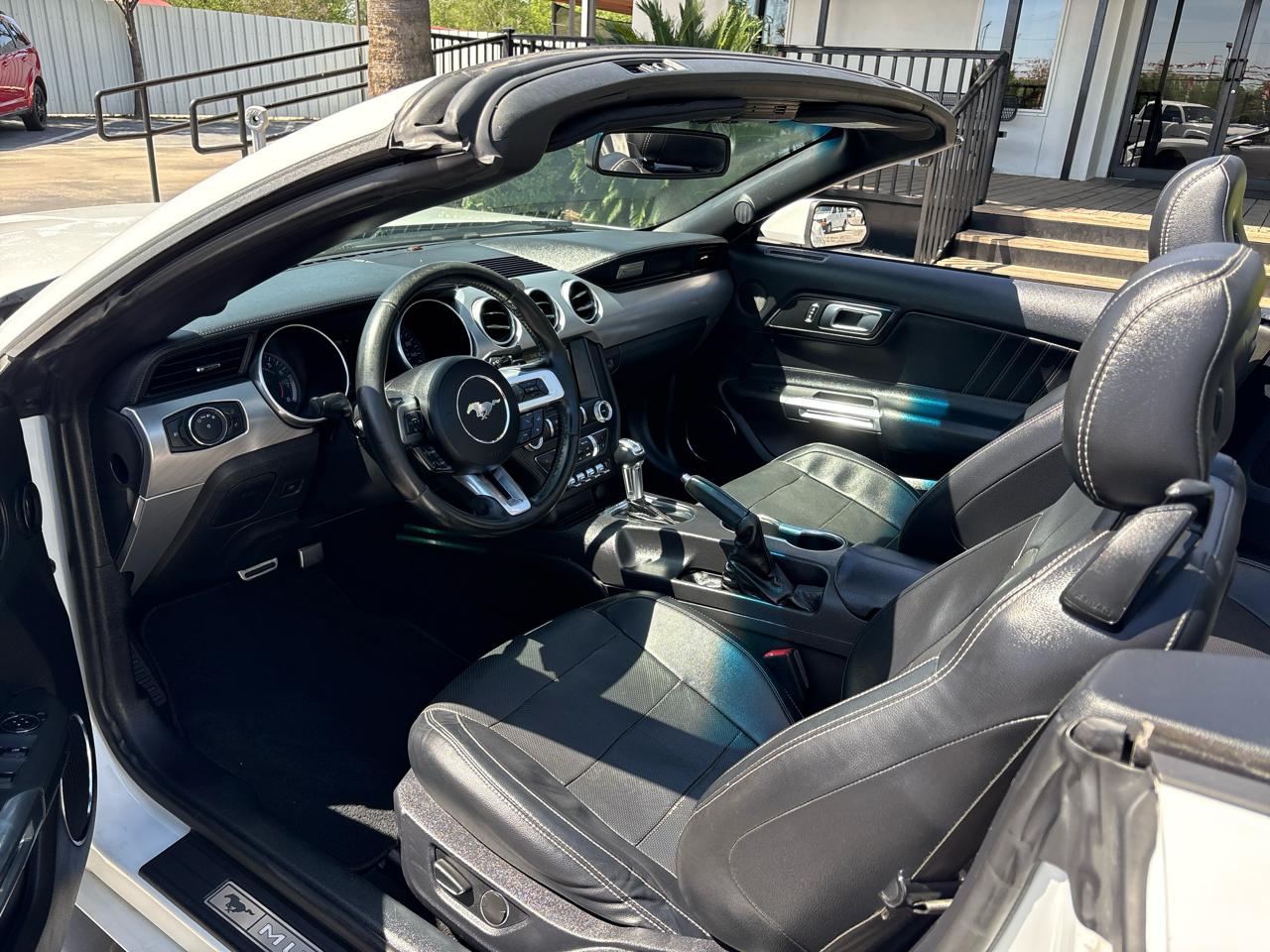 Ford Mustang EcoBoost Convertible 2019