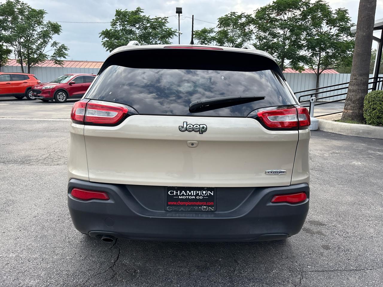 Jeep Cherokee FWD 4dr Latitude 2014