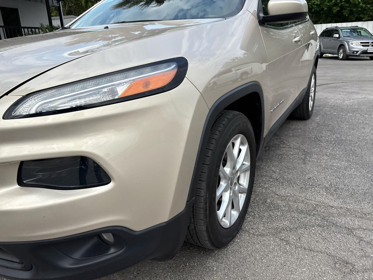 Jeep Cherokee FWD 4dr Latitude 2014