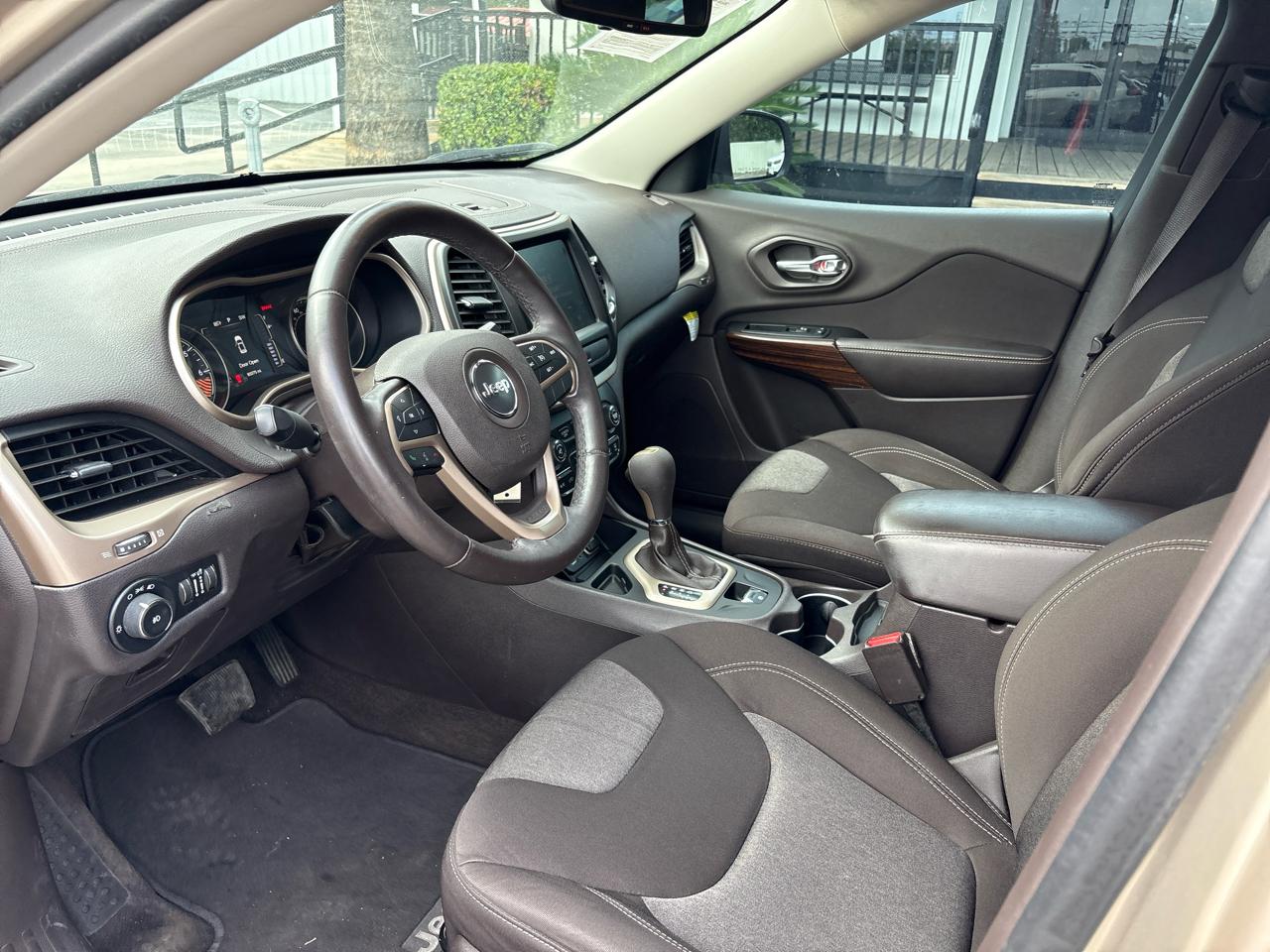 Jeep Cherokee FWD 4dr Latitude 2014