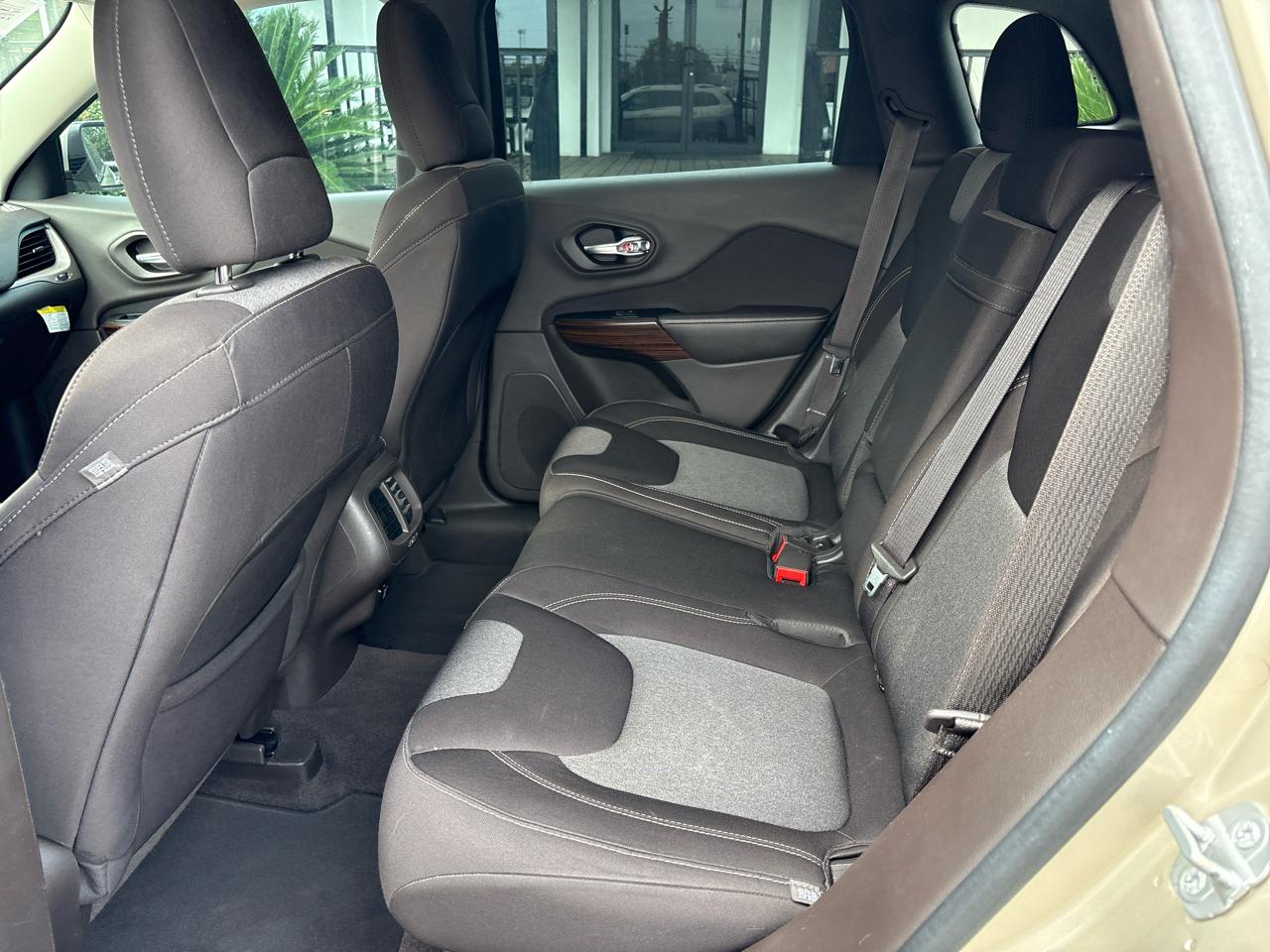 Jeep Cherokee FWD 4dr Latitude 2014