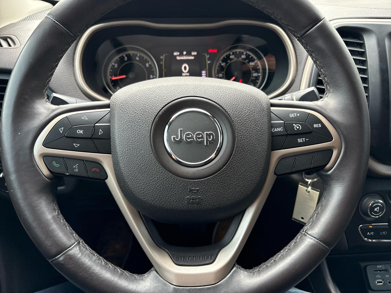 Jeep Cherokee FWD 4dr Latitude 2014