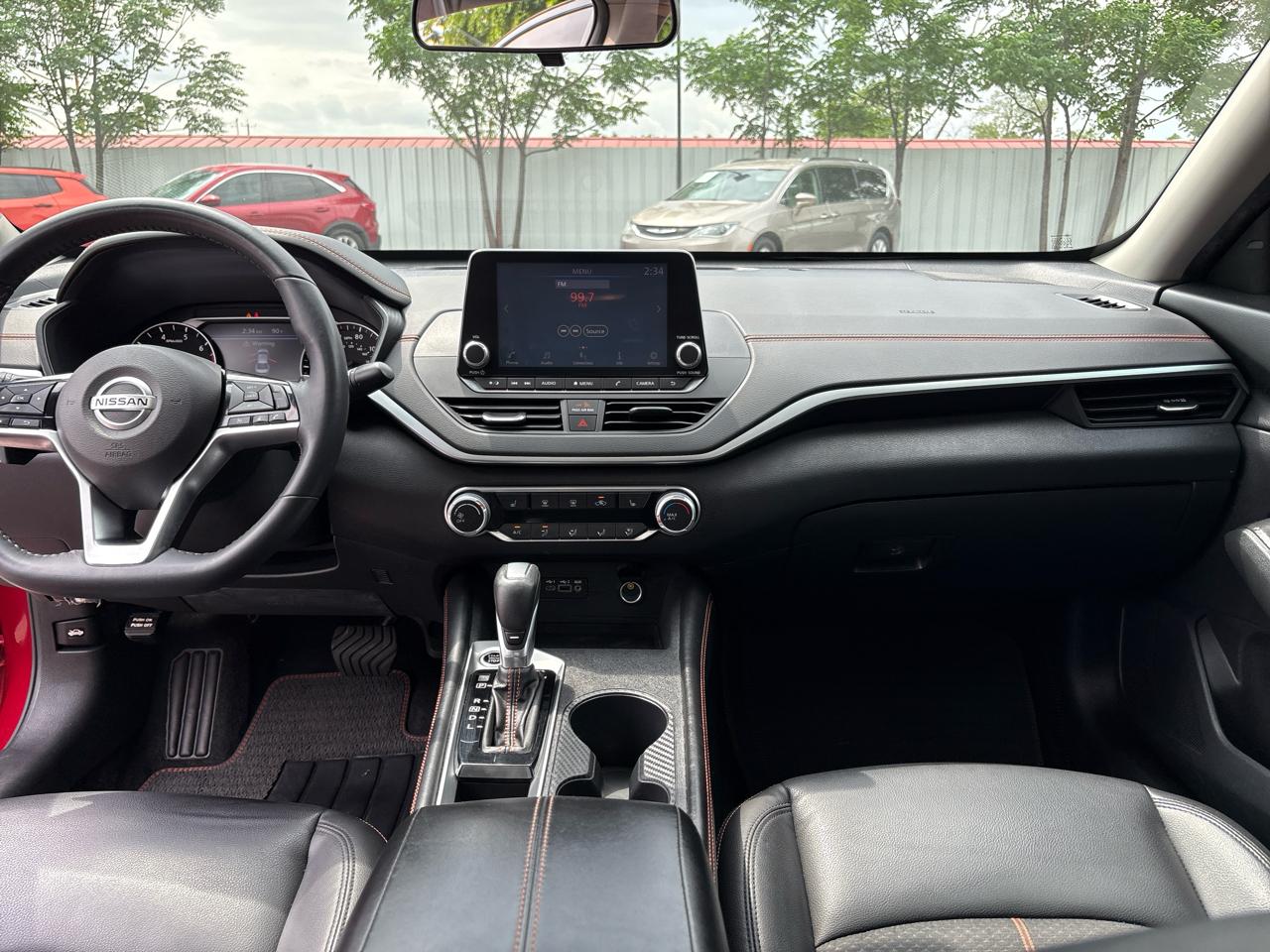 Nissan Altima 2.5 SR Sedan 2021