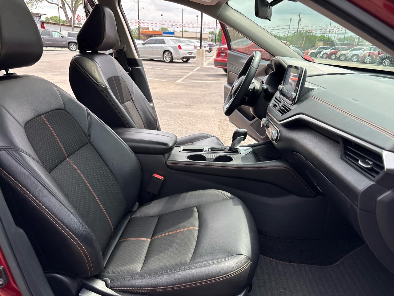 Nissan Altima 2.5 SR Sedan 2021