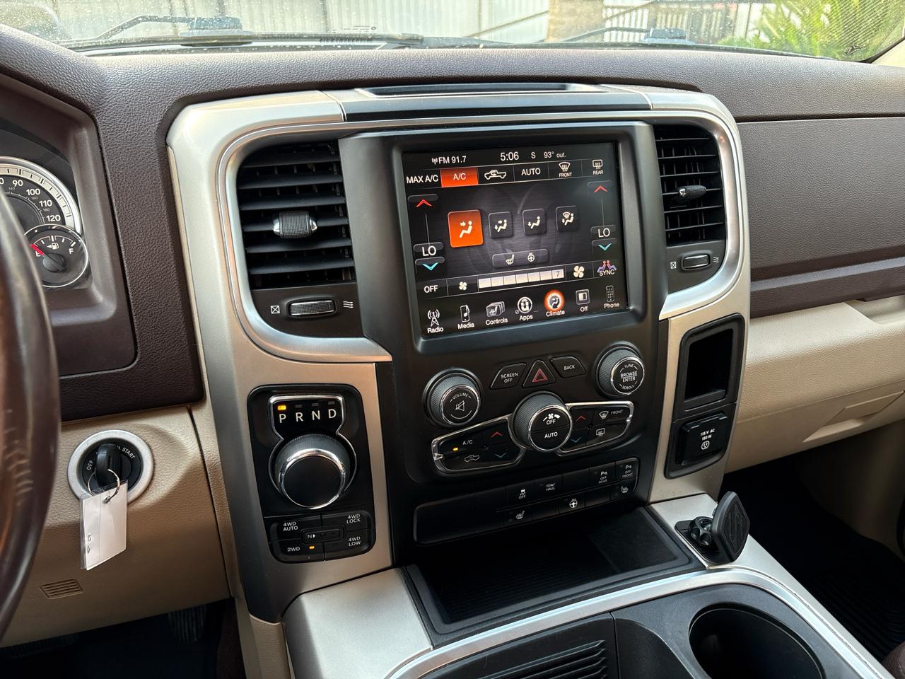 RAM 1500 4WD Crew Cab 140.5" Big Horn 2016