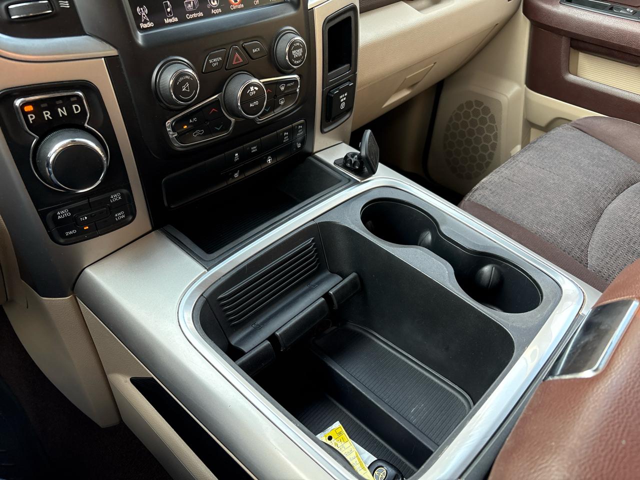 RAM 1500 4WD Crew Cab 140.5" Big Horn 2016