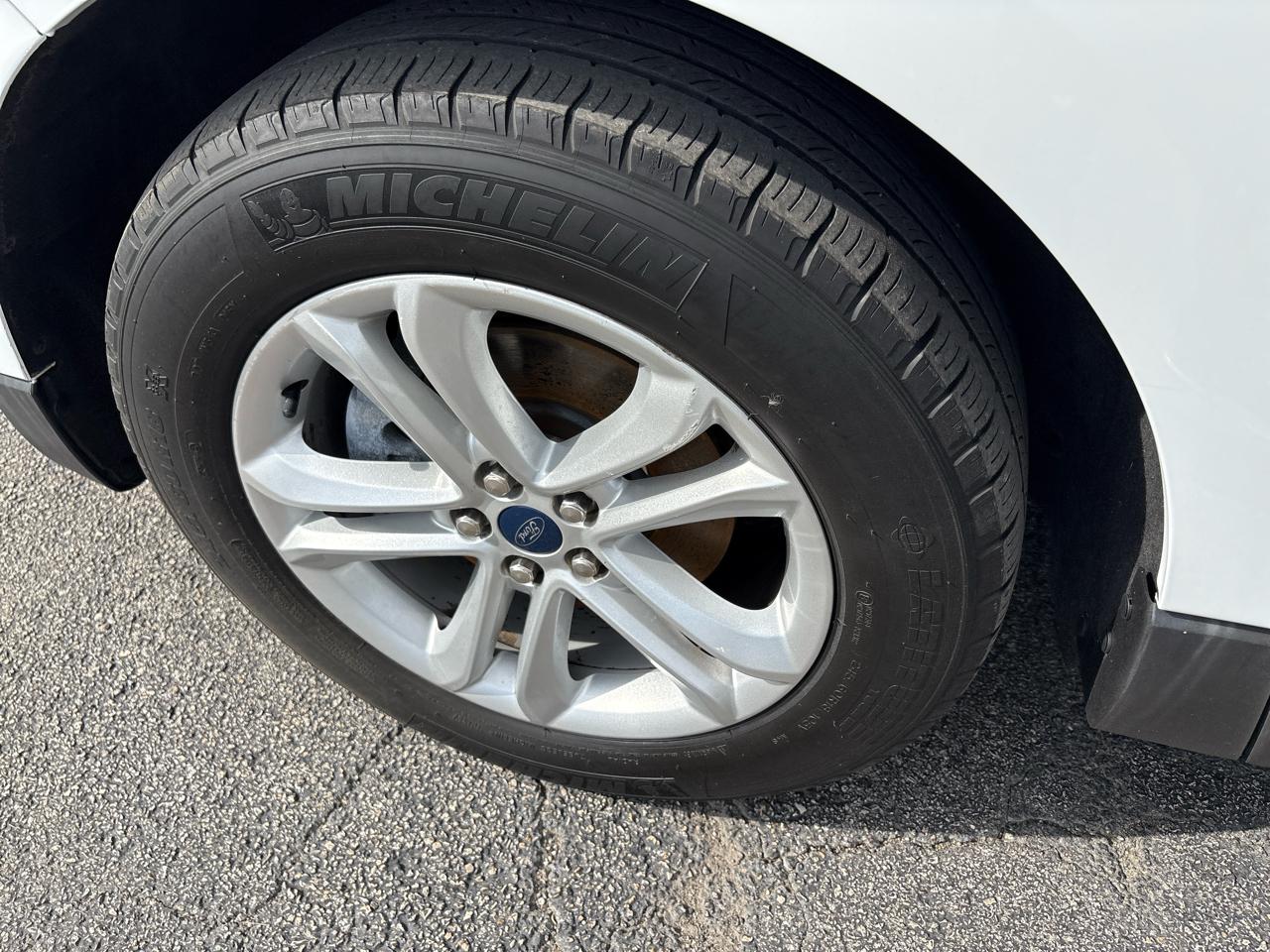 Ford Edge SEL FWD 2019