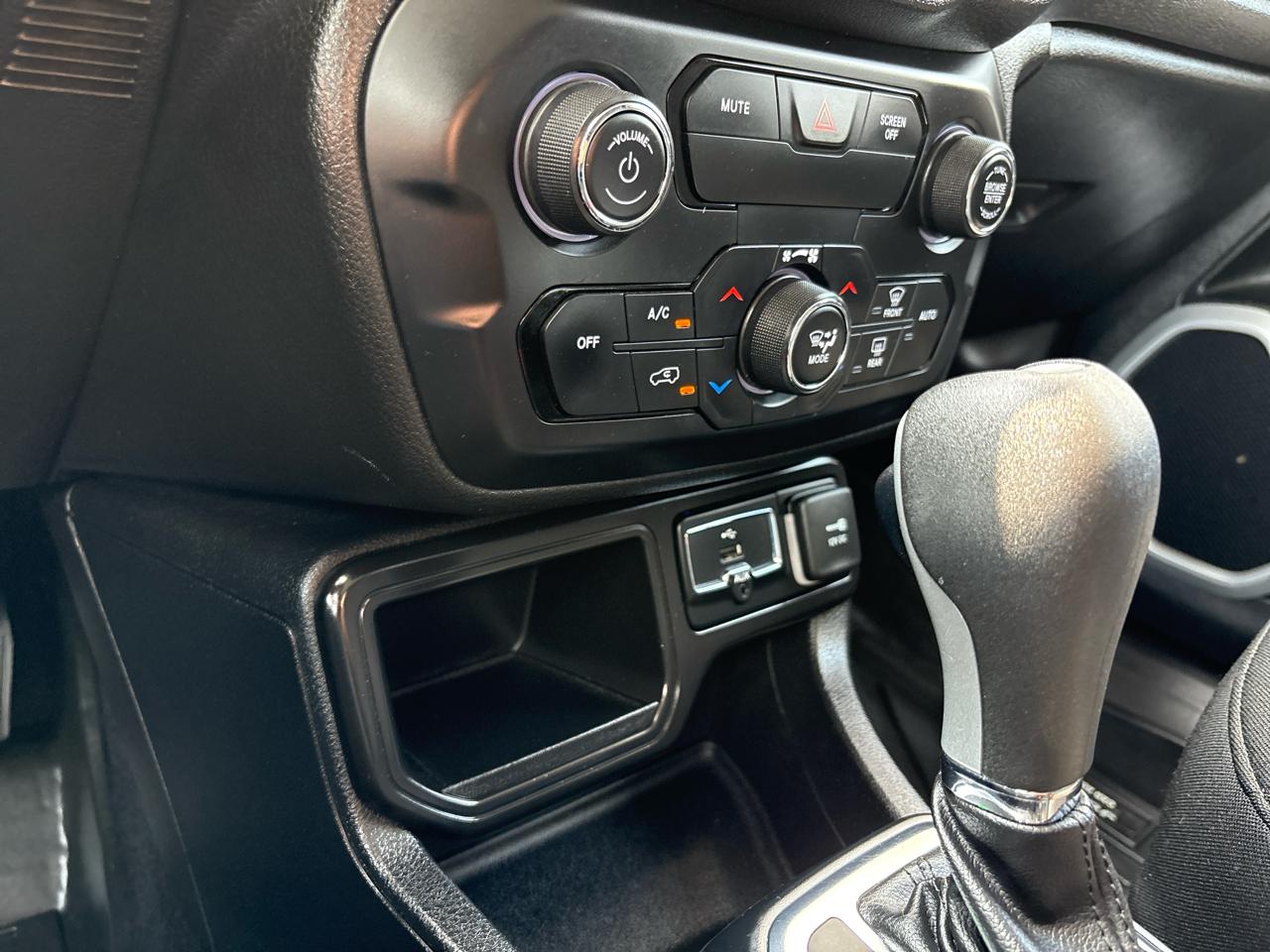 Jeep Renegade Jeepster FWD 2020