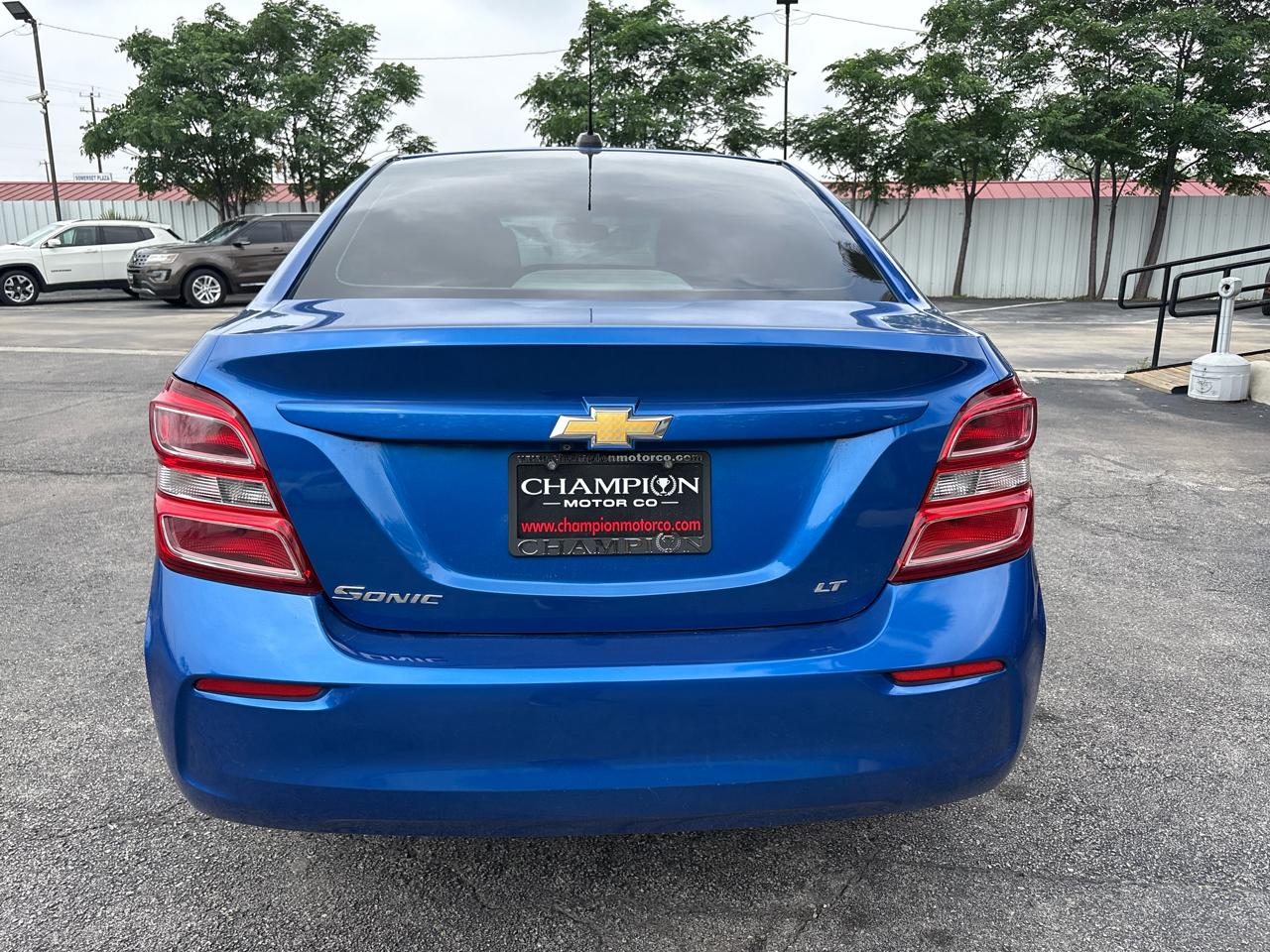 Chevrolet Sonic 4dr Sdn Auto LT 2019