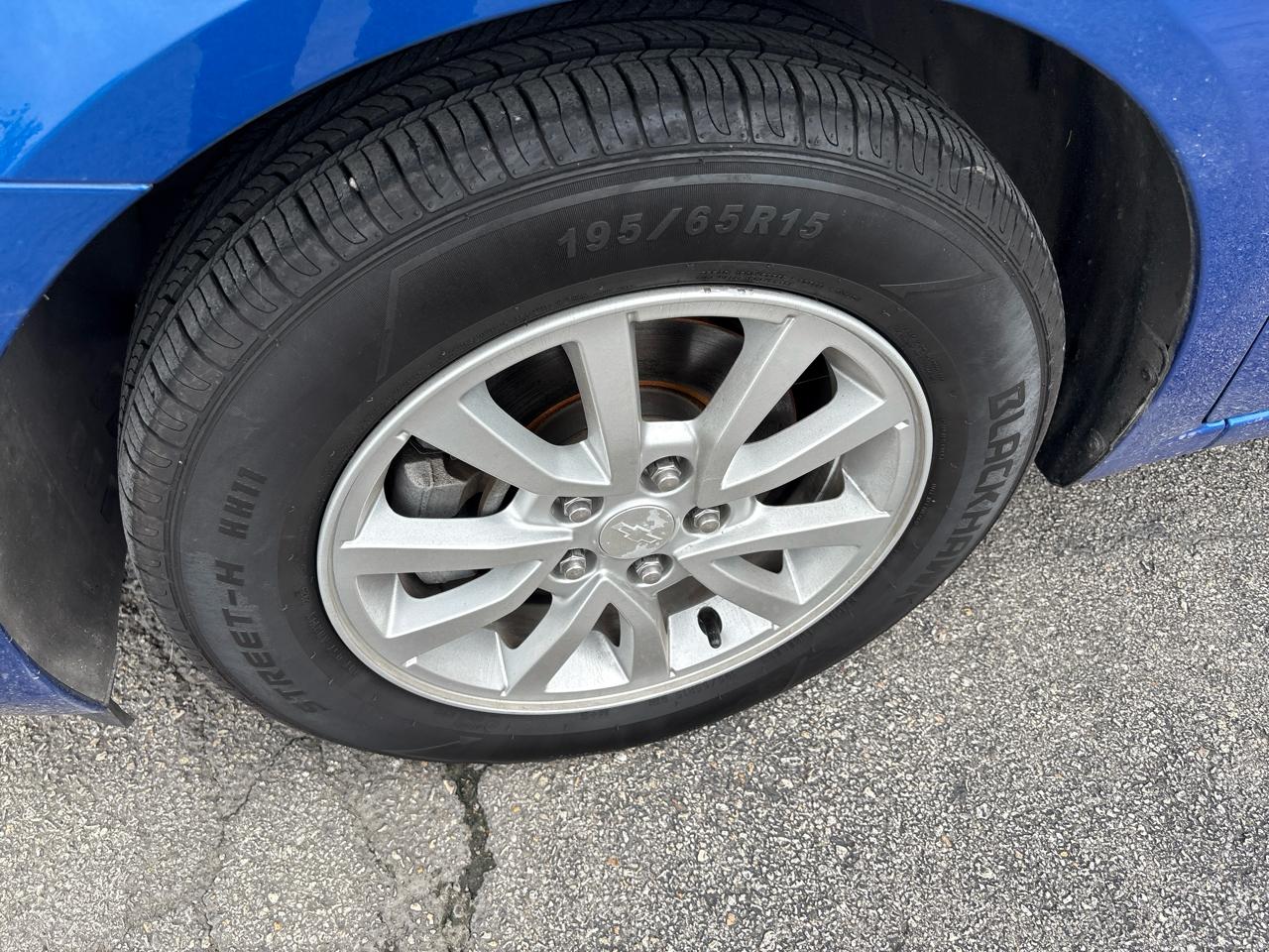 Chevrolet Sonic 4dr Sdn Auto LT 2019