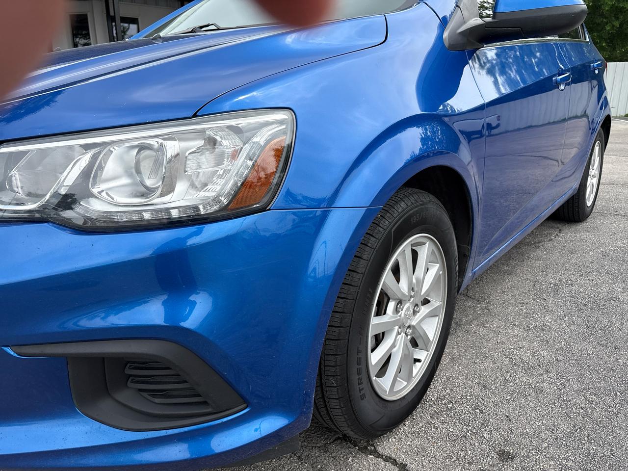 Chevrolet Sonic 4dr Sdn Auto LT 2019