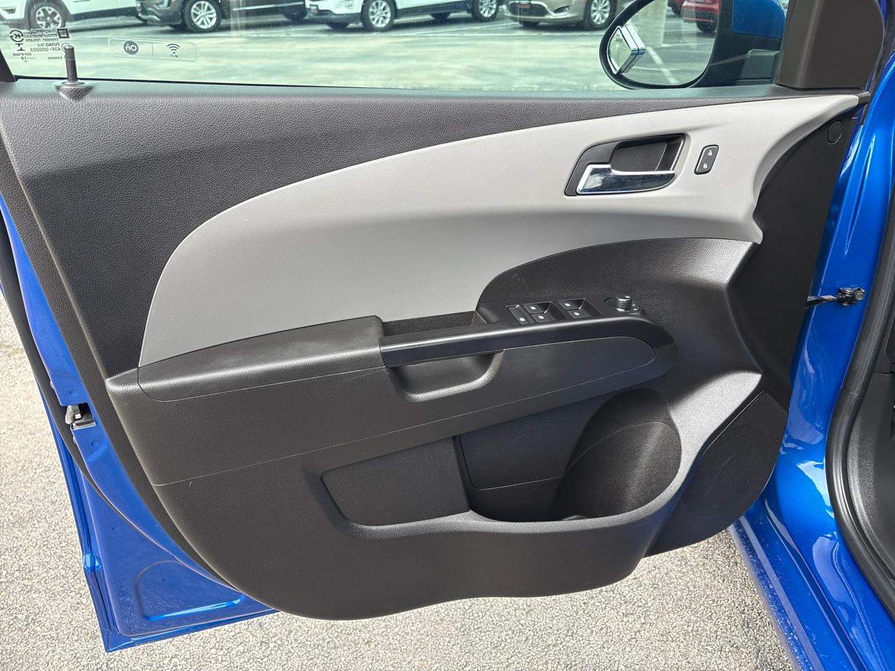 Chevrolet Sonic 4dr Sdn Auto LT 2019