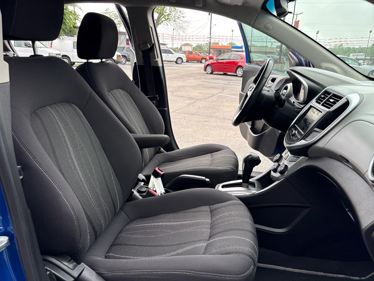 Chevrolet Sonic 4dr Sdn Auto LT 2019