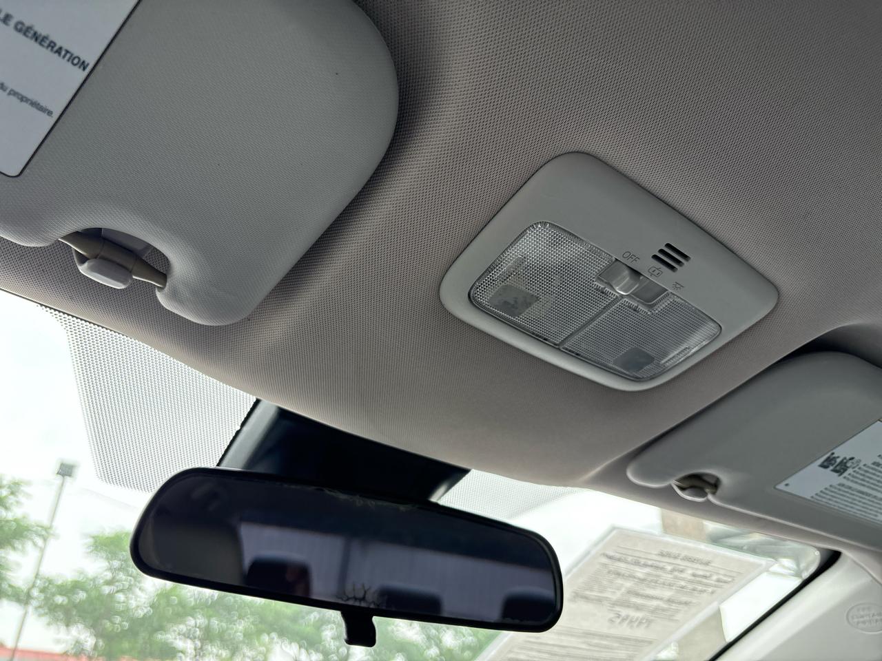 Toyota Corolla XLE CVT (Natl) 2018