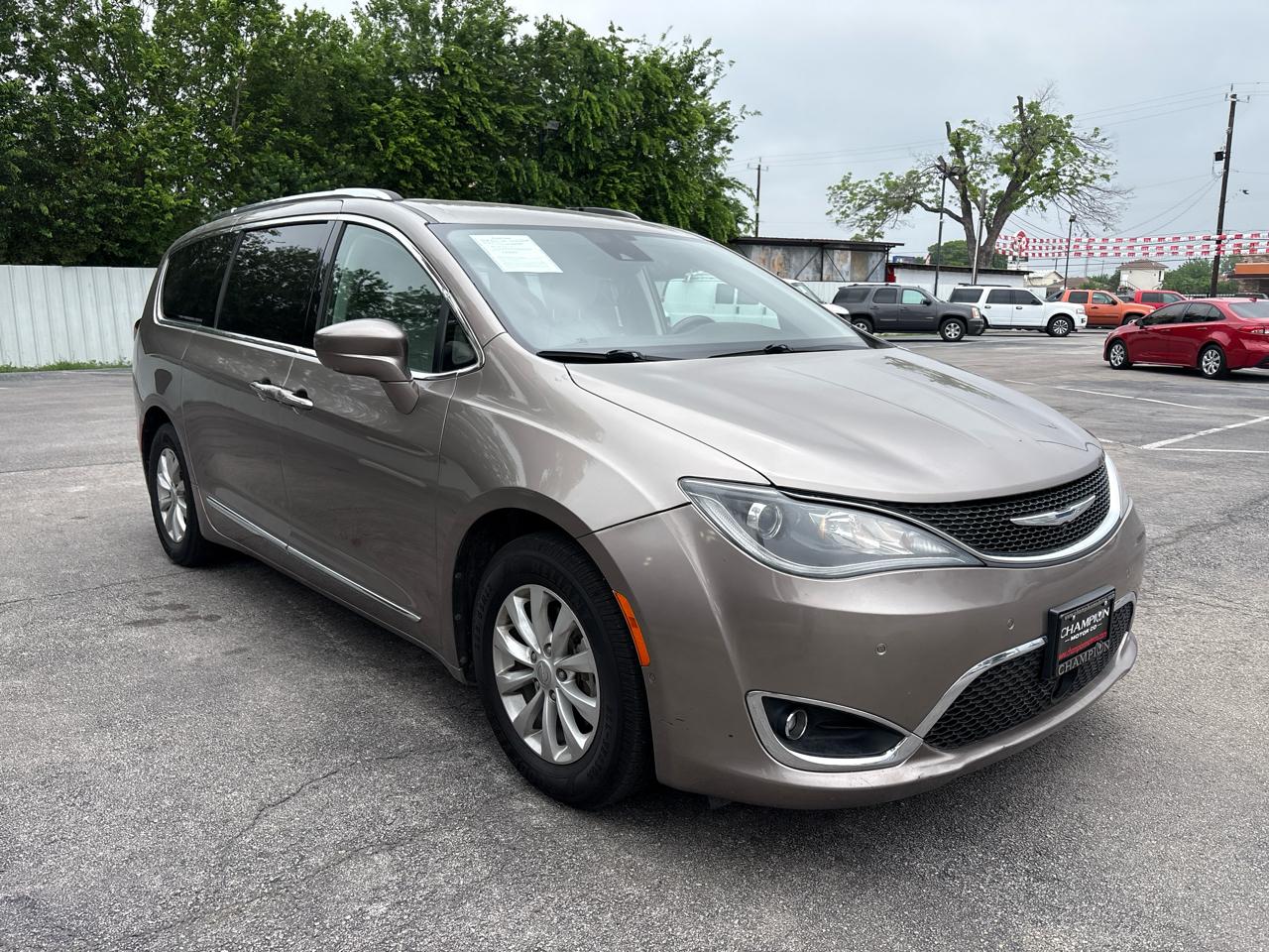 Chrysler Pacifica Touring L FWD 2018