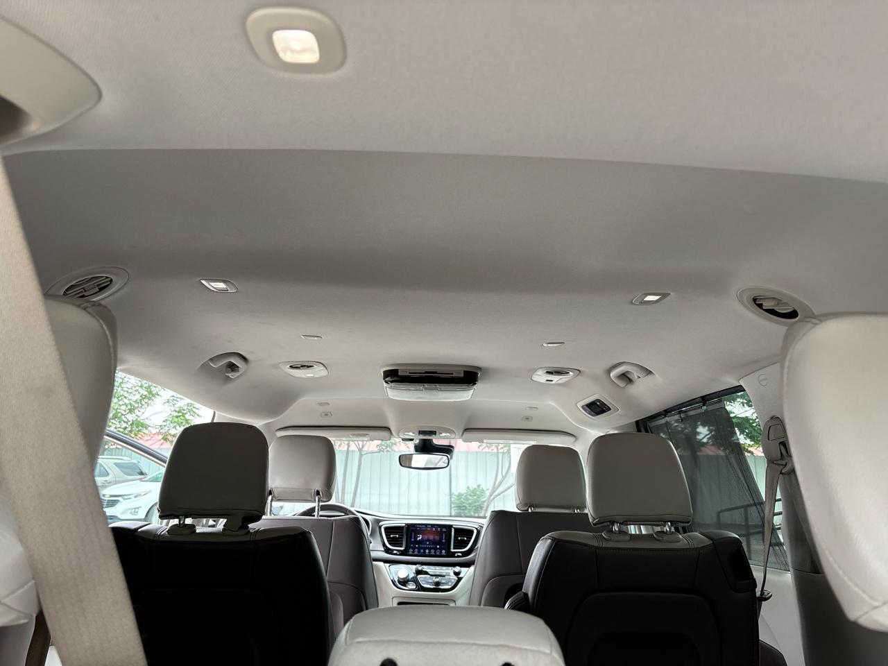 Chrysler Pacifica Touring L FWD 2018