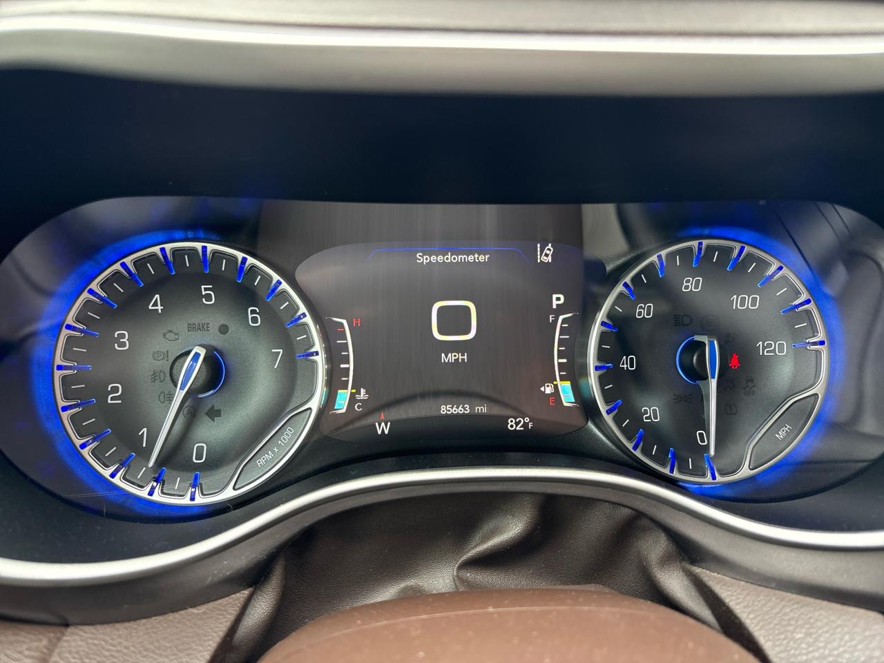 Chrysler Pacifica Touring L FWD 2018