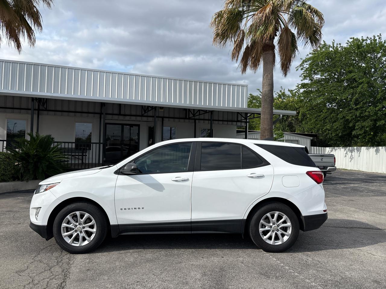 Chevrolet Equinox FWD 4dr LS w/1LS 2020