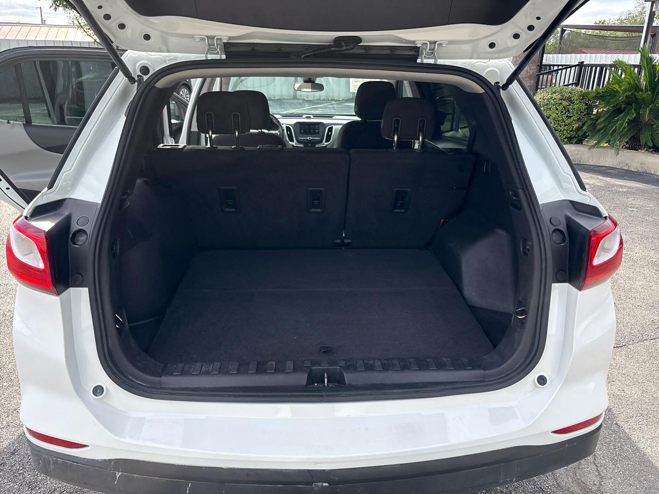 Chevrolet Equinox FWD 4dr LS w/1LS 2020