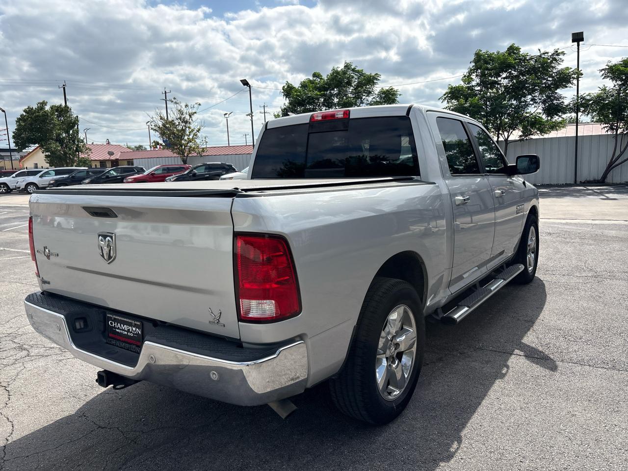 RAM 1500 2WD Crew Cab 140.5" Lone Star 2016