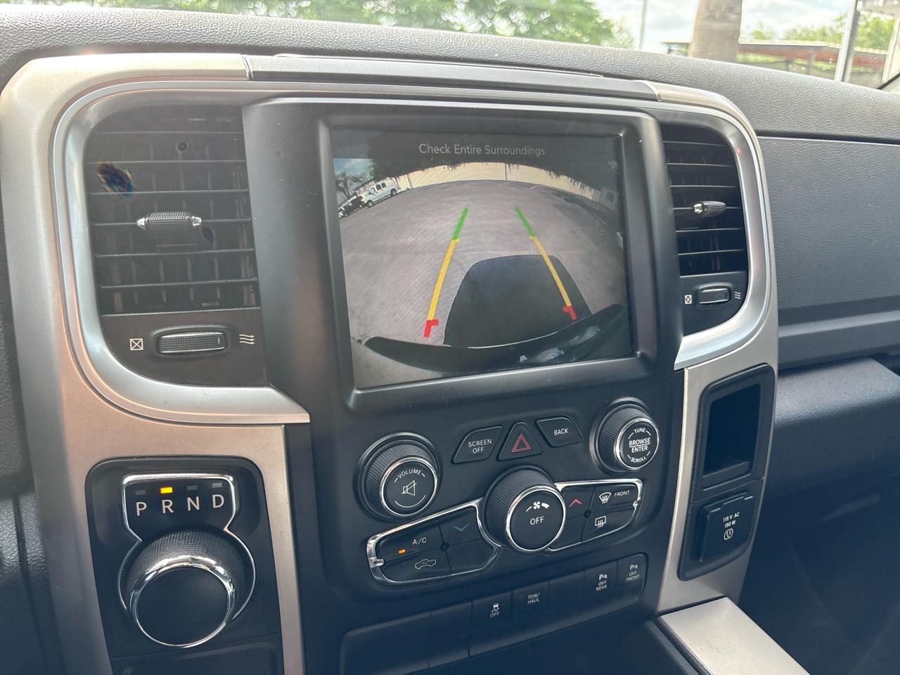 RAM 1500 2WD Crew Cab 140.5" Lone Star 2016