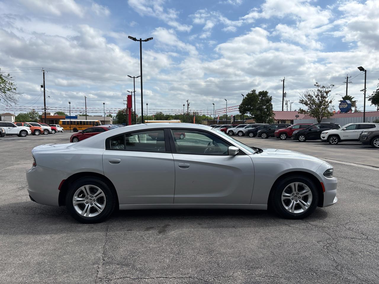 Dodge Charger SXT RWD 2020