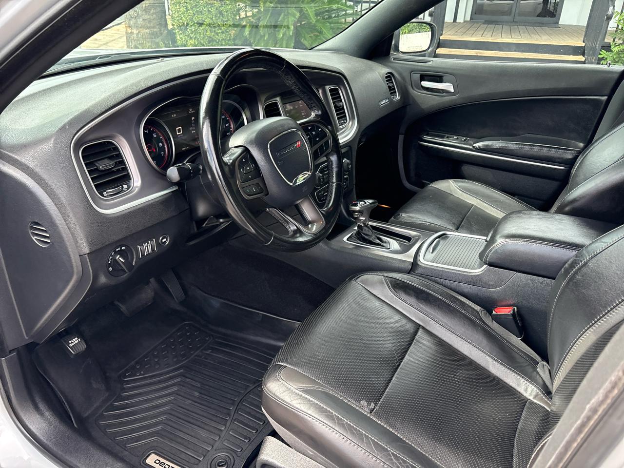 Dodge Charger SXT RWD 2020
