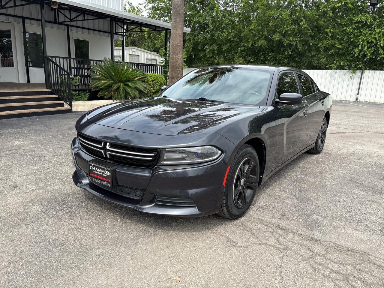Dodge Charger 4dr Sdn SE RWD 2016