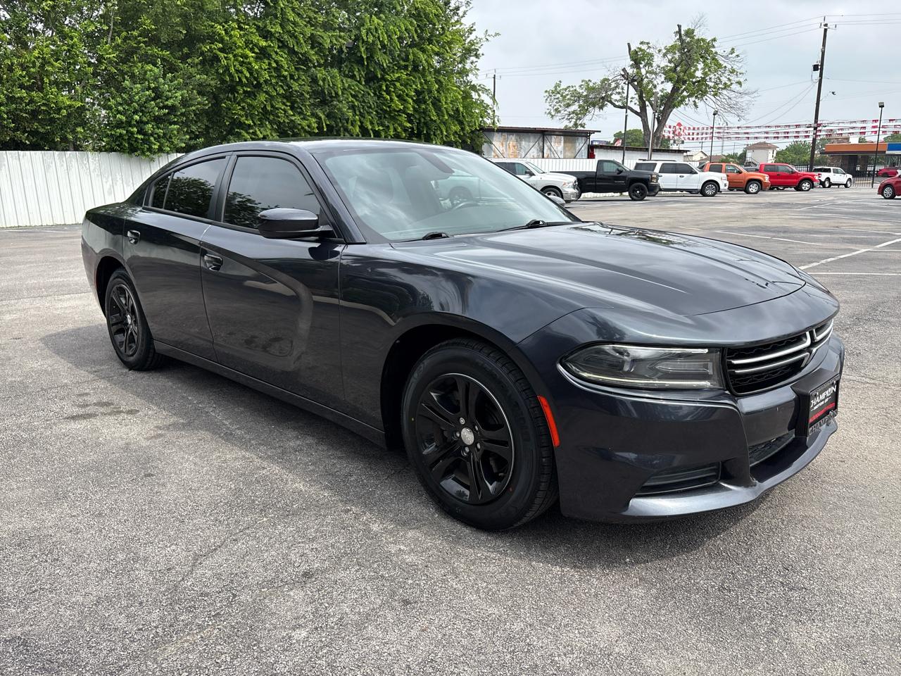 Dodge Charger 4dr Sdn SE RWD 2016