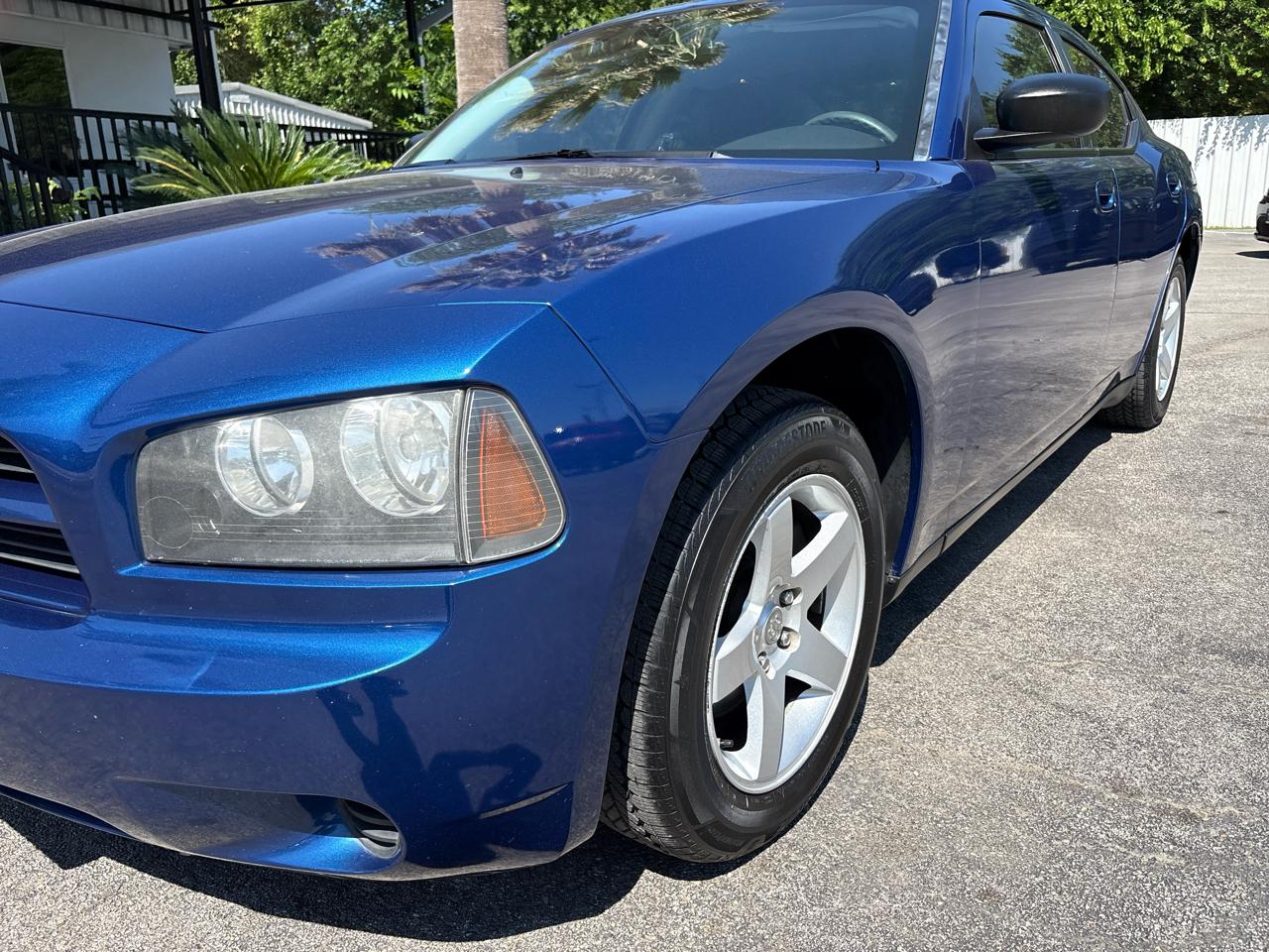 Dodge Charger 4dr Sdn SE RWD 2009