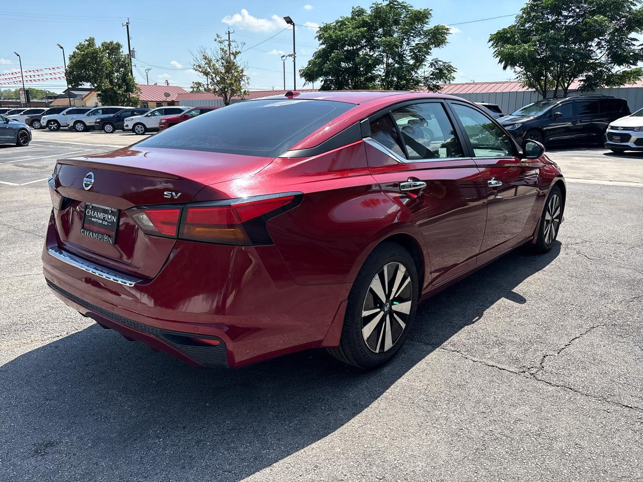 Nissan Altima 2.5 SV Sedan 2022