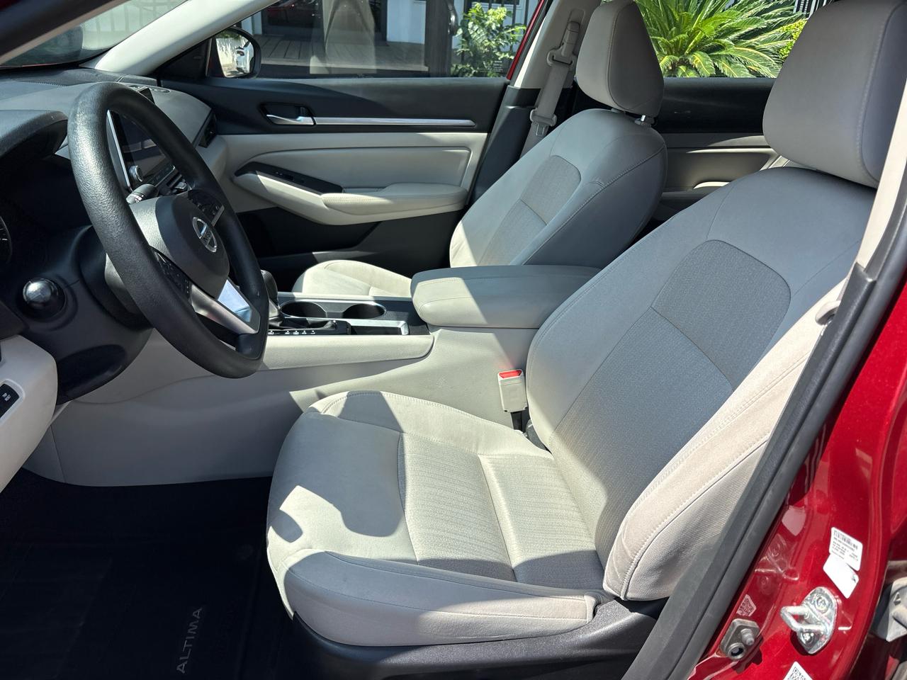 Nissan Altima 2.5 SV Sedan 2022