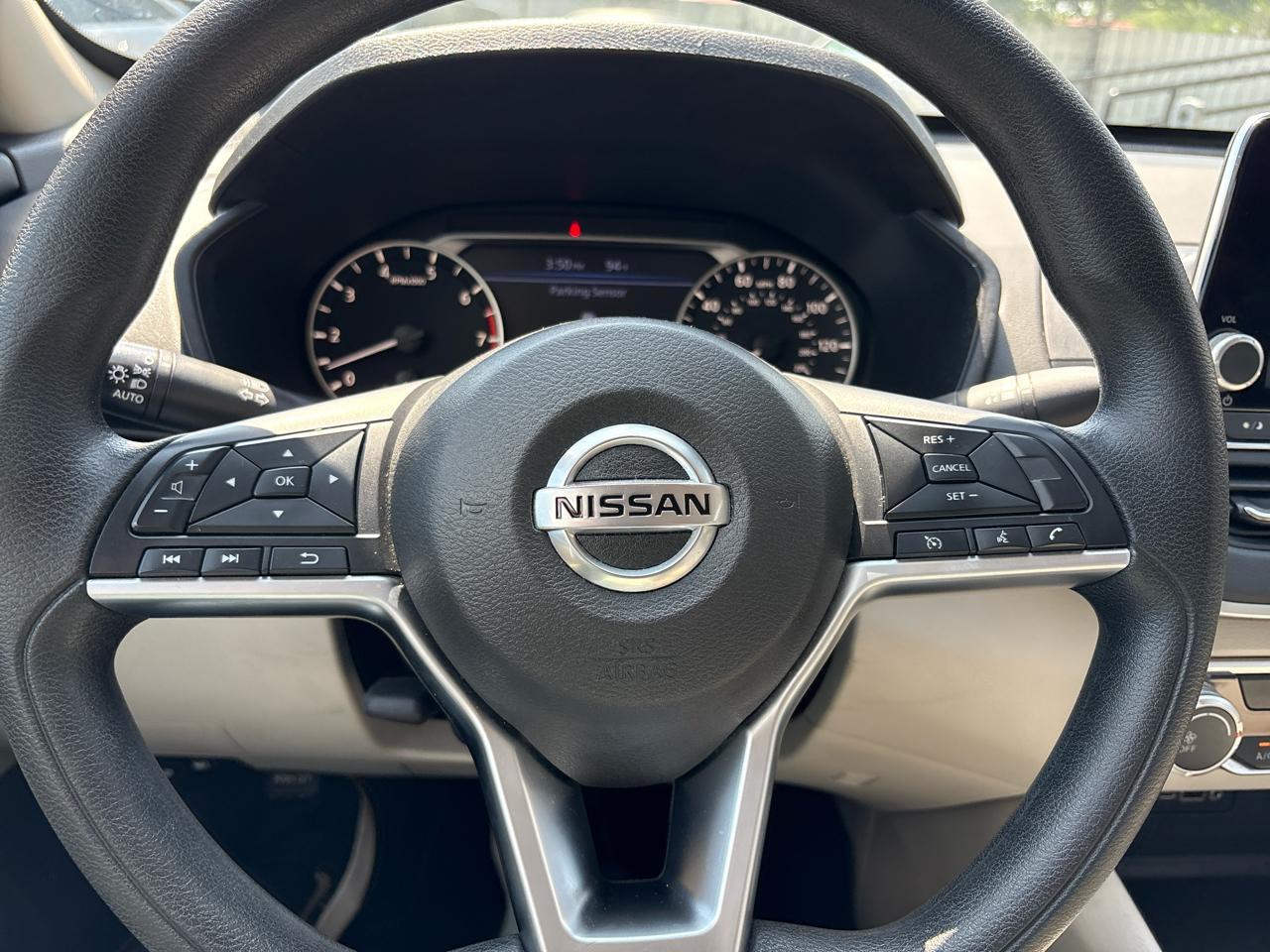 Nissan Altima 2.5 SV Sedan 2022