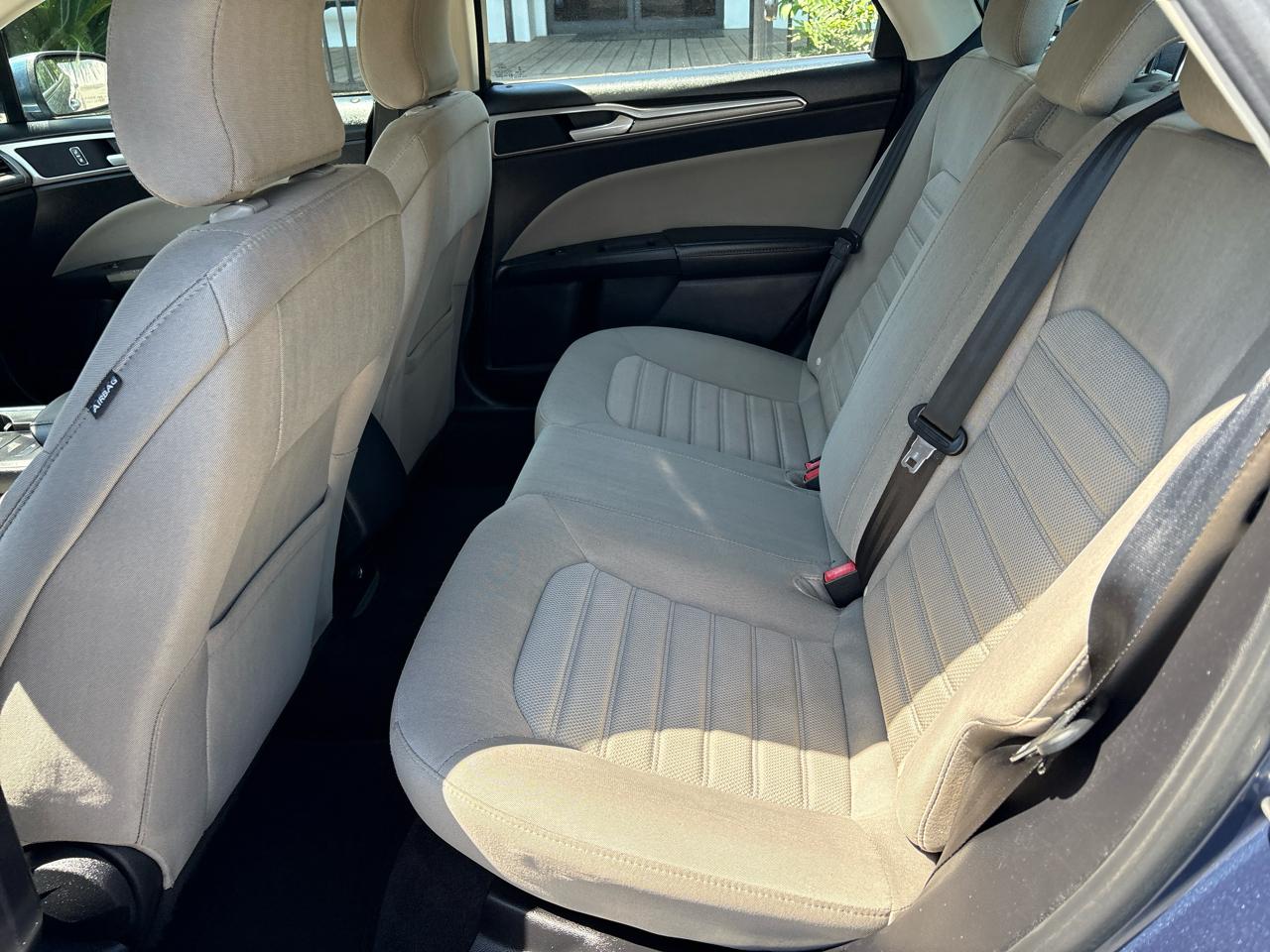 Ford Fusion S FWD 2019