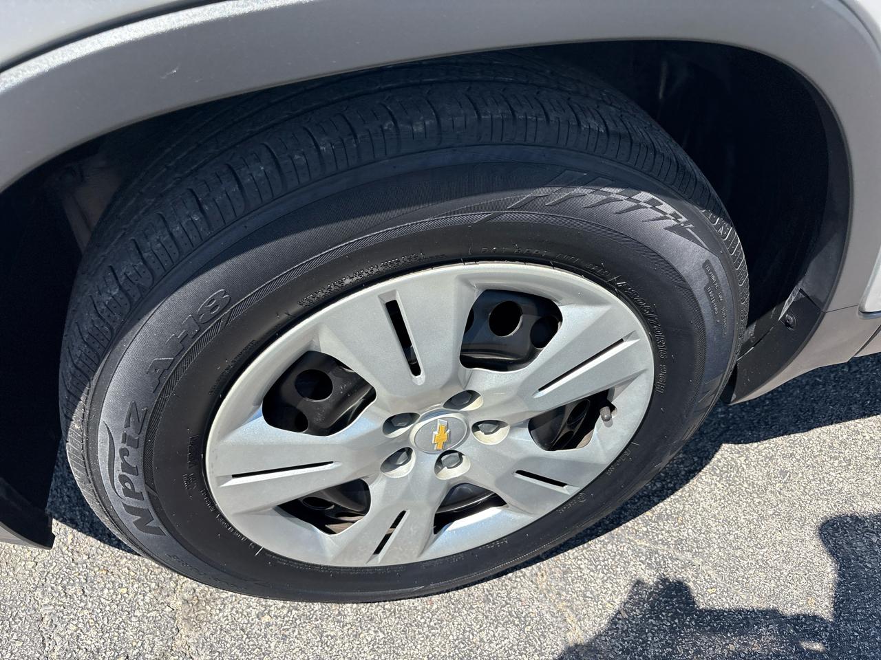 Chevrolet Trax FWD 4dr LS 2019